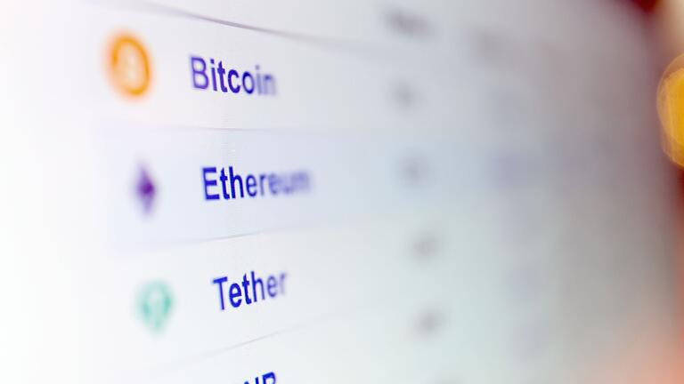 Kryptowährungen - Die Commerzbank will Firmenkunden den Einstieg ins Geschäft mit Kryptowährungen ermöglichen. Kryptowährungen - Die Commerzbank will Firmenkunden den Einstieg ins Geschäft mit Kryptowährungen ermöglichen.