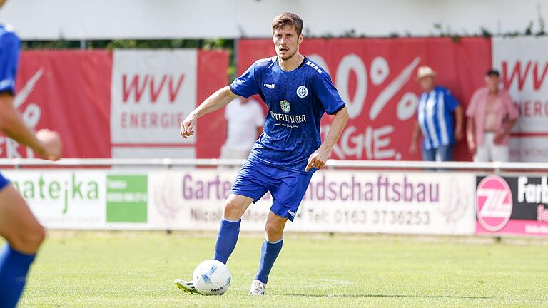 WFV-Neuzugang Steffen Krautschneider, hier in einem anderen Spiel, musste gegen den ATSV Erlangen bereits nach einer knappen halben Stunde verletzt vom Feld. WFV-Neuzugang Steffen Krautschneider, hier in einem anderen Spiel, musste gegen den ATSV Erlangen bereits nach einer knappen halben Stunde verletzt vom Feld. 