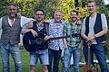 Die Würzburger Oldie-Band 'Jets' hat im Auftrag des Kissinger Sommers den Song 'Out of the Lockdown' über eine Zeit nach der Pandemie geschrieben. Im Bild (von links): Gerald James, Frank Stimpfig, Pudel Keller, Oliver Thiergärtner und Roland Schäfer