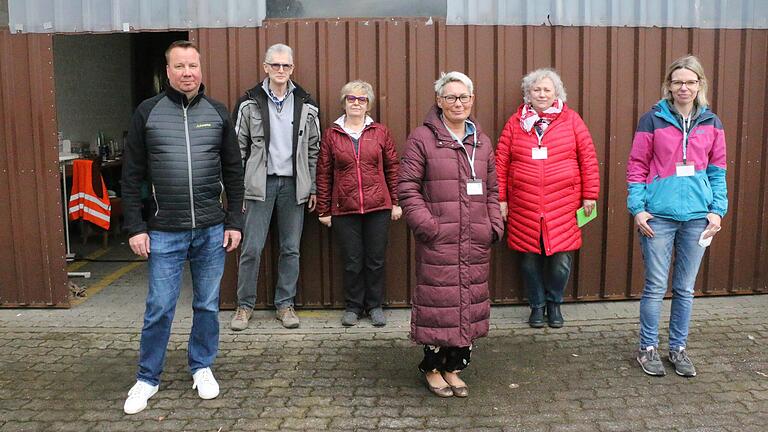 Das Helferteam der Ukraine-Hilfe-MSP kurz nach seiner Gründung Anfang März (von links): Sebastian Dosch, Rosi und Erwin Englert, Monika Matera, Claudia Brönner und  Kerstin Eichhorn.