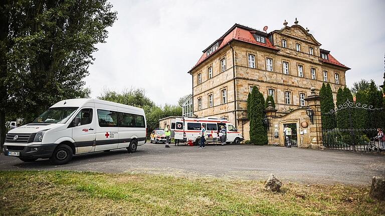 Im August 2021 verlegte das BRK die Bewohnerinnen und Bewohner der Pflegeeinrichtung in Schloss Gleusdorf in andere Heime.