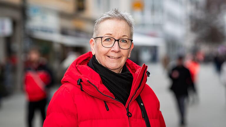 Sabine Schwarz wünscht sich die aktuelle Politik als Thema. Sabine Schwarz wünscht sich die aktuelle Politik als Thema.