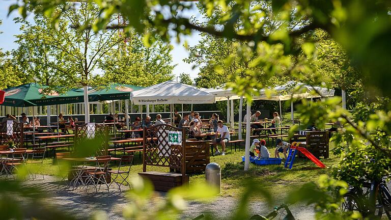 Ein lauschiges Plätzchen bot der Biergarten auf dem ehemaligen LGS-Gelände am Hubland seinen Besuchern im Vorjahr. In diesem Sommer ist der Platz noch immer leer.