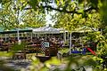 Ein lauschiges Plätzchen bot der Biergarten auf dem ehemaligen LGS-Gelände am Hubland seinen Besuchern im Vorjahr. In diesem Sommer ist der Platz noch immer leer.