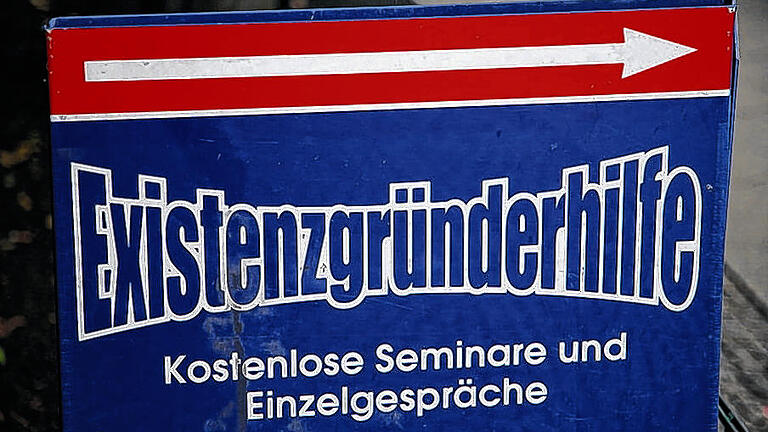 Pioniere voran: Hilfestellung zur Existenzgründung gibt auch die Industrie- und Handelskammer Würzburg-Schweinfurt. Dieses Schild wurde in Berlin aufgenommen.