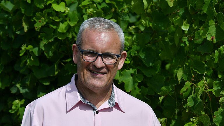 Der Vorstandsvorsitzende der Winzergemeinschaft Franken, Martin Geißler aus Eibelstadt, fürchtet um Marktanteile der fränkischen Genossenschaften als Folge des Ertragsverlusts. Der Vorstandsvorsitzende der Winzergemeinschaft Franken, Martin Geißler aus Eibelstadt, fürchtet um Marktanteile der fränkischen Genossenschaften als Folge des Ertragsverlusts.