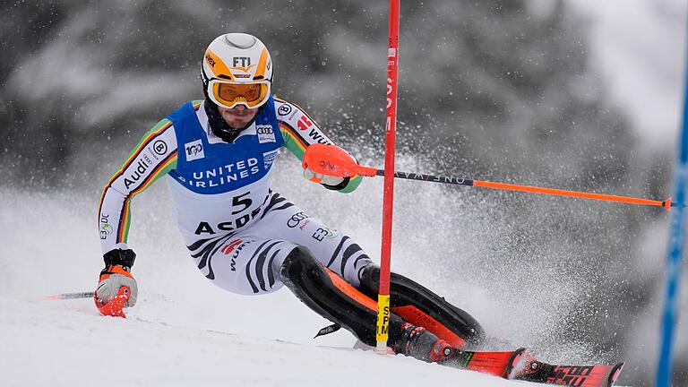 Linus Straßer       -  Linus Straßer ist einer der weltbesten Ski-Asse zwischen den Slalom-Stangen.