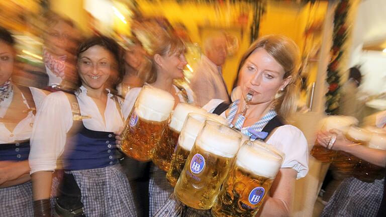 Oktoberfest       -  Die Wiesnmaß knackt in diesem Jahr die 15-Euro-Marke. (Archivbild)