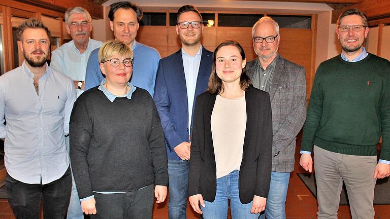 Der Bürgerblock in Wiesentheid hat neu gewählt. Zum Vorstand gehören (von links): Patrick Spiegel, Wolf-Dieter Gutsch, Sabine Schwingler, Heinfried Hahn, Vorsitzender Niklas Kapp, Stellvertreterin Julia Lang, Hans Müller und Bürgermeister Klaus Köhler.