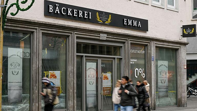 Im Januar eröffnete die Bäckerei 'Emma' ihre Filiale in Würzburg. Es gibt bereits einen Standort in Herne und drei Filialen in Montenegro. Im Januar eröffnete die Bäckerei 'Emma' ihre Filiale in Würzburg. Es gibt bereits einen Standort in Herne und drei Filialen in Montenegro.
