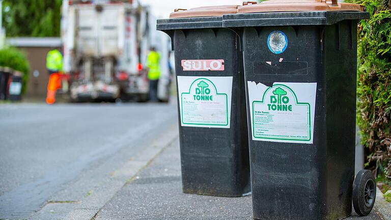 Einwandfrei befüllt sind im Landkreis Kitzingen 82 Prozent aller Biotonnen. Der Kampf gegen Fremdstoffe wird verstärkt seit 2015 geführt – und zeigt inzwischen Wirkung. Einwandfrei befüllt sind im Landkreis Kitzingen 82 Prozent aller Biotonnen. Der Kampf gegen Fremdstoffe wird verstärkt seit 2015 geführt – und zeigt inzwischen Wirkung.