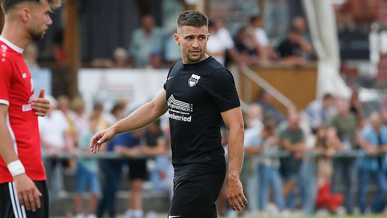 'Wir freuen uns', sagt Spielertrainer Felix Zöller von der DJK Schwebenried/Schwemmelsbach vor dem Auswärtsspiel bei der DJK Don Bosco Bamberg. 'Wir freuen uns', sagt Spielertrainer Felix Zöller von der DJK Schwebenried/Schwemmelsbach vor dem Auswärtsspiel bei der DJK Don Bosco Bamberg.