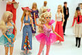 Spielzeug Sonderausstellung «Busy girl - Barbie macht Karriere».jpeg       -  Der Verein 'Spiel gut' zeichnet pädagogisch wertvolles Spielzeug aus. Barbie fällt bisher durch.