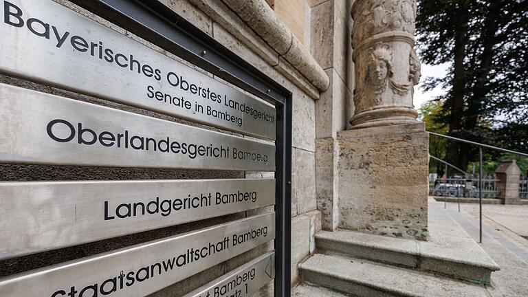 Justizbehörden Bamberg       -  Ein ehemaliger Mitarbeiter der Bamberger Staatsanwaltschaft steht ab September in Bamberg vor Gericht. (Archivbild)