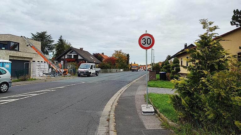 In der östlichen Berliner Straße in Gerolzhofen hat die Stadt nun zum Schutz der Anwohner eine Geschwindigkeitsbegrenzung verhängt.