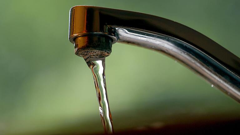 Am Freitagmorgen kam es in einigen Stadtteilen von Würzburg zu einer Störung der Wasserversorgung. Am Freitagmorgen kam es in einigen Stadtteilen von Würzburg zu einer Störung der Wasserversorgung.