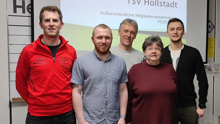 Auf dem Foto Markus Seifert (Vorsitzender); Fabian Dietrich (Vorsitzender); Dietmar Werner (Vorsitzender); Cilly Schneyer (Kassiererin); Hannes Schmitt (Schriftführer).