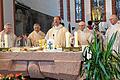 25 Jahre nach seiner Primiz in der Wallfahrtskirche Maria im Grünen Tal feierte Pfarrer Karl Feser (Mitte), Pfarrer in Bad Königshofen und Umgebung, das Silberne Priesterjubiläum in seiner Heimatgemeinde.