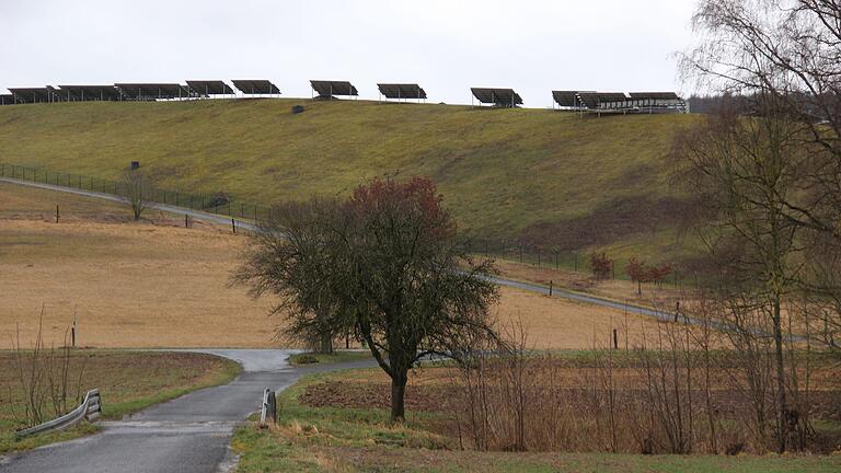 Wie hier bei Uettingen wird es bald auch rund um Remlingen Photovoltaik-Freiflächen geben.