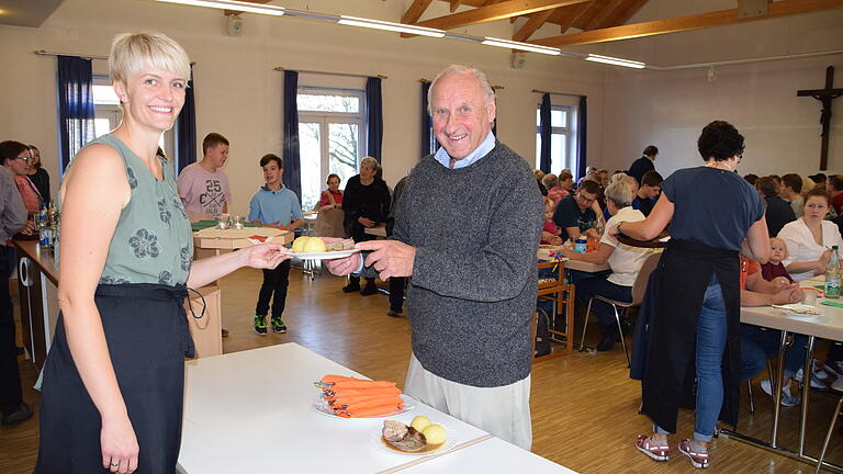 Lecker essen in gemütlicher Runde und dabei noch Gutes tun - das ermöglichte die Kolpingfamilie Sulzheim bei ihrem Projektessen