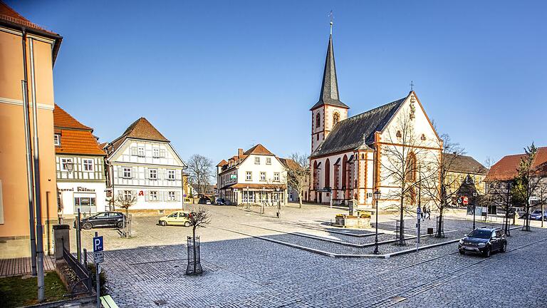 Der Landkreis Haßberge bekommt eine zweite 'Smart-City'. Diesmal ist es allerdings, im Gegensatz zu Haßfurt, keine einzelne Stadt, sondern eine ganze Gemeinde-Allianz mit der Stadt Hofheim (Foto) als Zentrum.