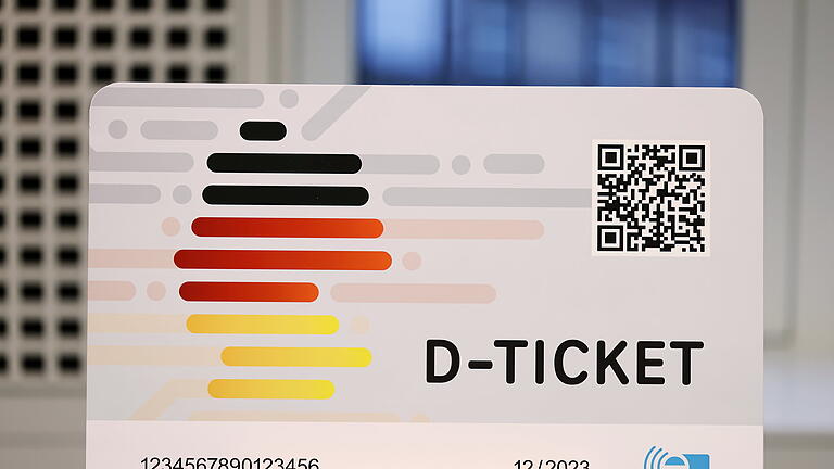 Verkehrsverbünde zur Umsetzung des Deutschlandtickets.jpeg       -  Am Montag, 3. April, gibt es das 49-Euro-Ticket zu kaufen.