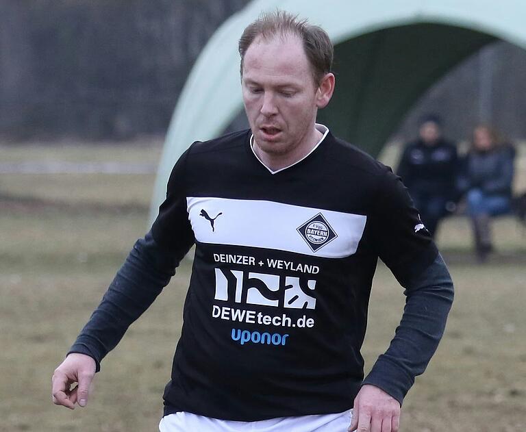 Einst spielte Stefan Güntner in der Fußball-Bayernliga, heute kickt er noch gelegentlich im Trikot von Bayern Kitzingen.