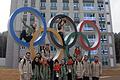 Im Zeichen der fünf Ringe: die Delegation des Deutschen Olympischen Jugendlagers in Südkorea.