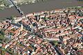 Für die Zukunft der Stadt Kitzingen hat der Stadtrat in seinen Haushaltsberatungen neue Weichen gestellt. Unser Luftbild der Altstadt stammt von 2013.