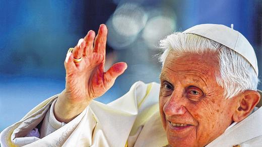 Auf Wiedersehen: Papst Benedikt XVI. beendete am Sonntagabend seinen viertägigen Deutschlandbesuch. Auf Wiedersehen: Papst Benedikt XVI. beendete am Sonntagabend seinen viertägigen Deutschlandbesuch.