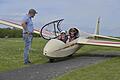 Im Flugzeug Renate Kiesel mit Fluglehrer Andreas Heil auf dem hinteren Sitz, links Fluglehrer Frank Luft .       -  Im Flugzeug Renate Kiesel mit Fluglehrer Andreas Heil auf dem hinteren Sitz, links Fluglehrer Frank Luft .