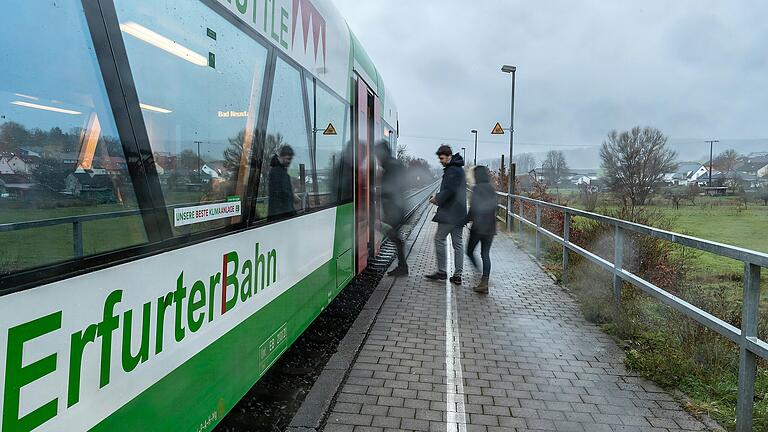 Ranking zur Servicequalität: Das Netz Kissinger Stern der Erfurter Bahn konnte seine Platzierung aus dem Vorjahr verteidigen. Unser Bild zeigt die Haltestelle in Burglauer.