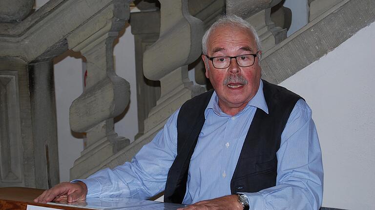 Georg Hures mit 'Muddersprach' aus Eibelstadt. Georg Hures mit 'Muddersprach' aus Eibelstadt.