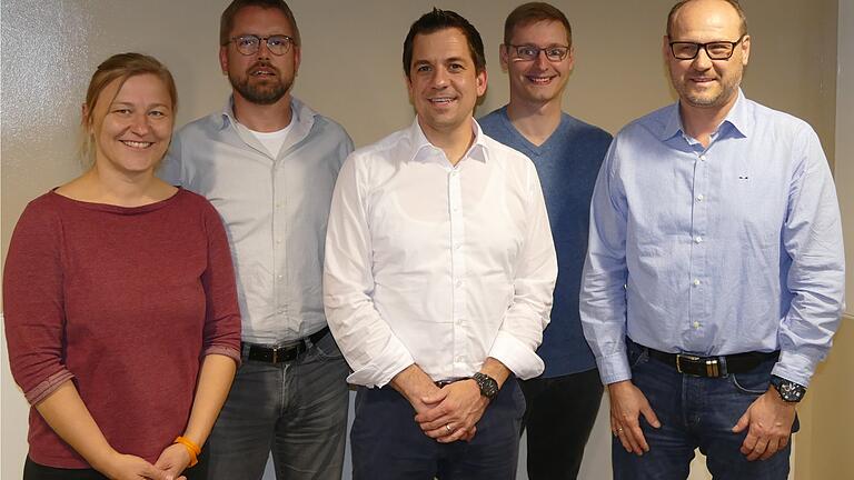 Sie leiten die Geschicke des TSV Buchbrunn (von links): Margit Maier, Stefan Schmidt, Hannes Kristmann, Maximilian Hartmann und Dietmar Riedel. Sie leiten die Geschicke des TSV Buchbrunn (von links): Margit Maier, Stefan Schmidt, Hannes Kristmann, Maximilian Hartmann und Dietmar Riedel.