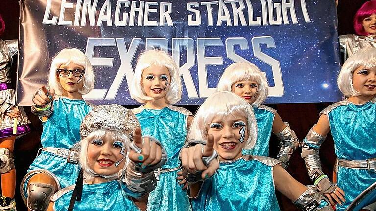 Auch das Musical &bdquo;Starlight-Express&ldquo; feierte 30-jähriges Bestehen. Die &bdquo;Girlies&ldquo; präsentierten sich deshalb in entsprechenden Kostümen.