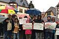 Der Protest hat vielleicht doch geholfen: Zwischen 200 und 300 Menschen hatten am Montagabend, 20. Mai 2019, vor dem Volkacher Rathaus vor und während der Stadtratssitzungfür eine Öffnung des Freibads demonstriert. Nun sollen immerhin Nichtschwimmer- und Kleinkindbecken noch fit gemacht werden für den Sommer.