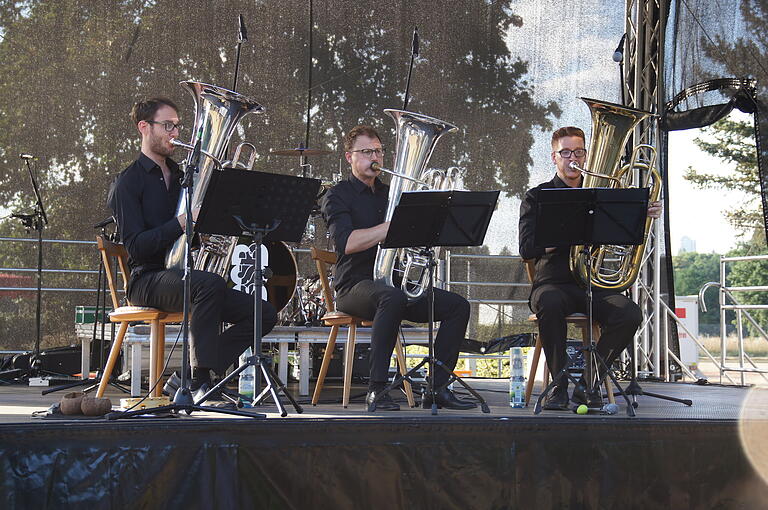 Das Tuba-Trio '21meter60' beeindruckte. Das Tuba-Trio '21meter60' beeindruckte.