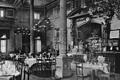 So schön und prächtig konnte man einst am Hauptbahnhof Schweinfurt speisen: ein Bild der Restauration anno 1915.