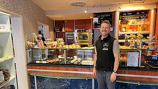 Café Kaiser in Bad Kissingen       -  Nicolas Borst ist Juniorchef des Café Kaiser in Bad Kissingen.