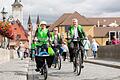 Wie fahrradfreundlich ist Würzburg? Das wollten Vertreter der Arbeitsgemeinschaft der fahrradfreundlichen Kommunen (AGfK) bei einer Tour durch die Stadt herausfinden. Im Bild Johannes Ziegler, Vorstand der Arbeitsgemeinschaft Fahrrad Freundliche Kommune (rechts), und Adrien Cochet-Weinandt, Würzburgs Radverkehrsbeauftragter.