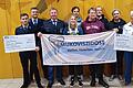 Im Bild v.l.: Chris Hemmerlein (FFW), Benjamin Hofmann (FFW), Joachim Mitesser (FFW), Teresa Hart (D.I.P), Sebastian Neubert (D.I.P.), Peter Weis (D.I.P.), Michael Hart (D.I.P.), Christian Zimmermann (D.I.P.), Rosalie Keller (Mukoviszidoseverein)