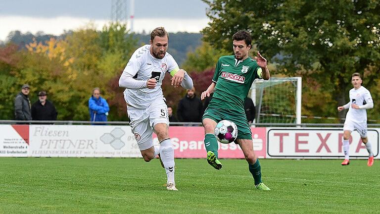 Der TSV Großbardorf muss auf absehbare Zeit ohne seinen Kapitän Stefan Piecha (rechts) auskommen. Der TSV Großbardorf muss auf absehbare Zeit ohne seinen Kapitän Stefan Piecha (rechts) auskommen.
