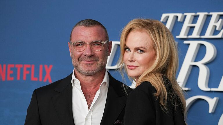 Liev Schreiber und Nicole Kidman       -  Nicole Kidman bat Liev Schreibers Ex-Partnerin um deren Segen, bevor sie ihre Rolle in der Netflix-Serie &bdquo;Ein neuer Sommer&rdquo; annahm.