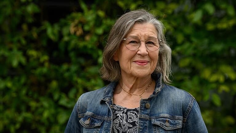 Barbara Keinert, 73, aus Würzburg, ist seit mehreren Jahren Single. Barbara Keinert, 73, aus Würzburg, ist seit mehreren Jahren Single.
