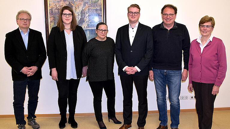 Im Bild (von links) Hubert Gredel, Lea Philipp, Manuela Weißenberger, Kevin Heymel, Karl Heinz Bohn und Elisabeth Rinke.