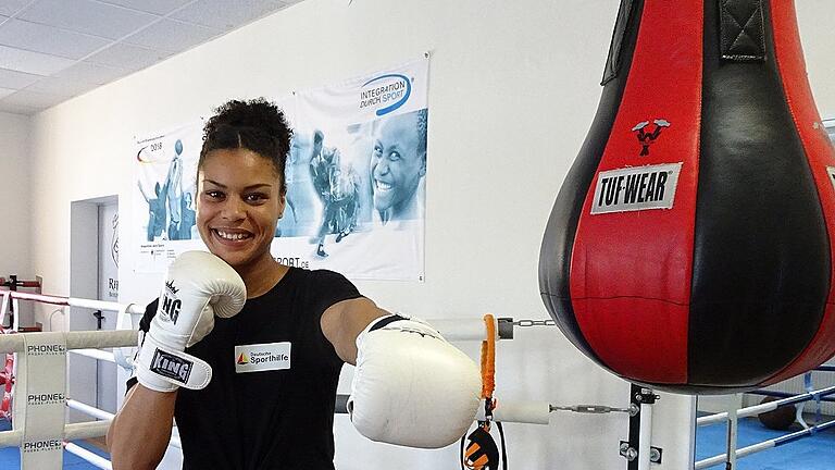 Jacqueline Hatcher, aufstrebende Boxerin aus Würzburg, fiebert den kommenden Kämpfen entgegen.