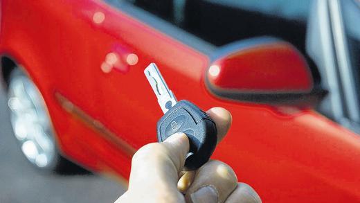 Schlüsselgewalt: Der Gemeinderat muss zustimmen, wenn der Bürgermeister ein Auto zu günstigen Konditionen leasen will.