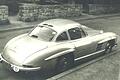 Hier parkt das Auto von U2-Pilot Gary Powers, im Sommer 1957 in der Lindenstraße in Giebelstadt. Fachleute erkennen es sofort: Powers fuhr einen zweisitzigen Mercedes 300 SL mit Flügeltüren.