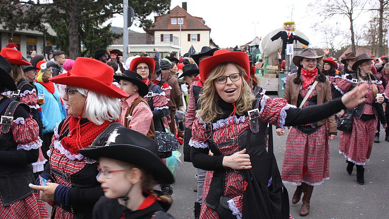 Die Schwalbenschwänze Mühlbach mit Wild Wild West.