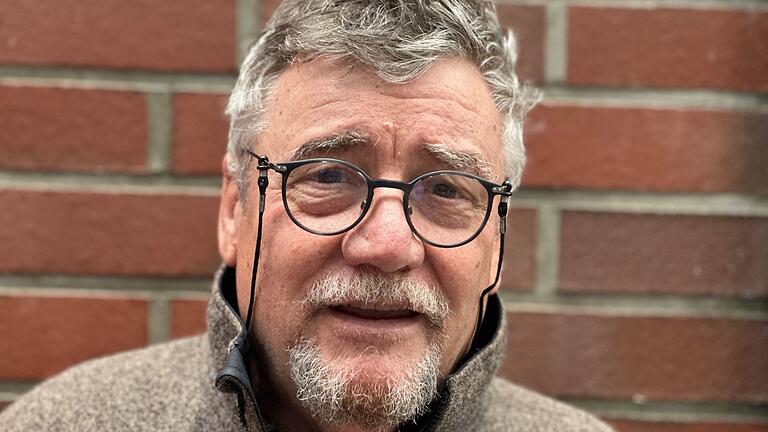 Wolfsexperte Eckhard Fuhr       -  Wolfsexperte Eckhard Fuhr